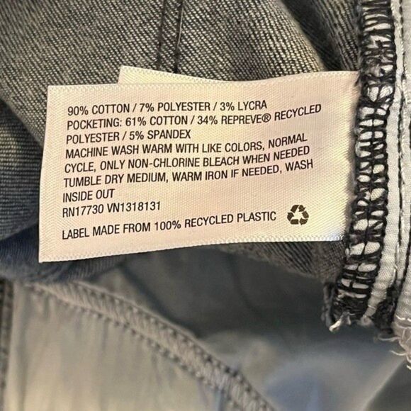 Universal Thread Women's Dark Denim High Rise Skinny Jeans Size 2 - Picture 6 of 6